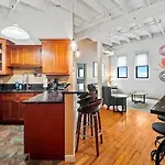 Lakefront Loft - Walk 2 First Energy X Progressive